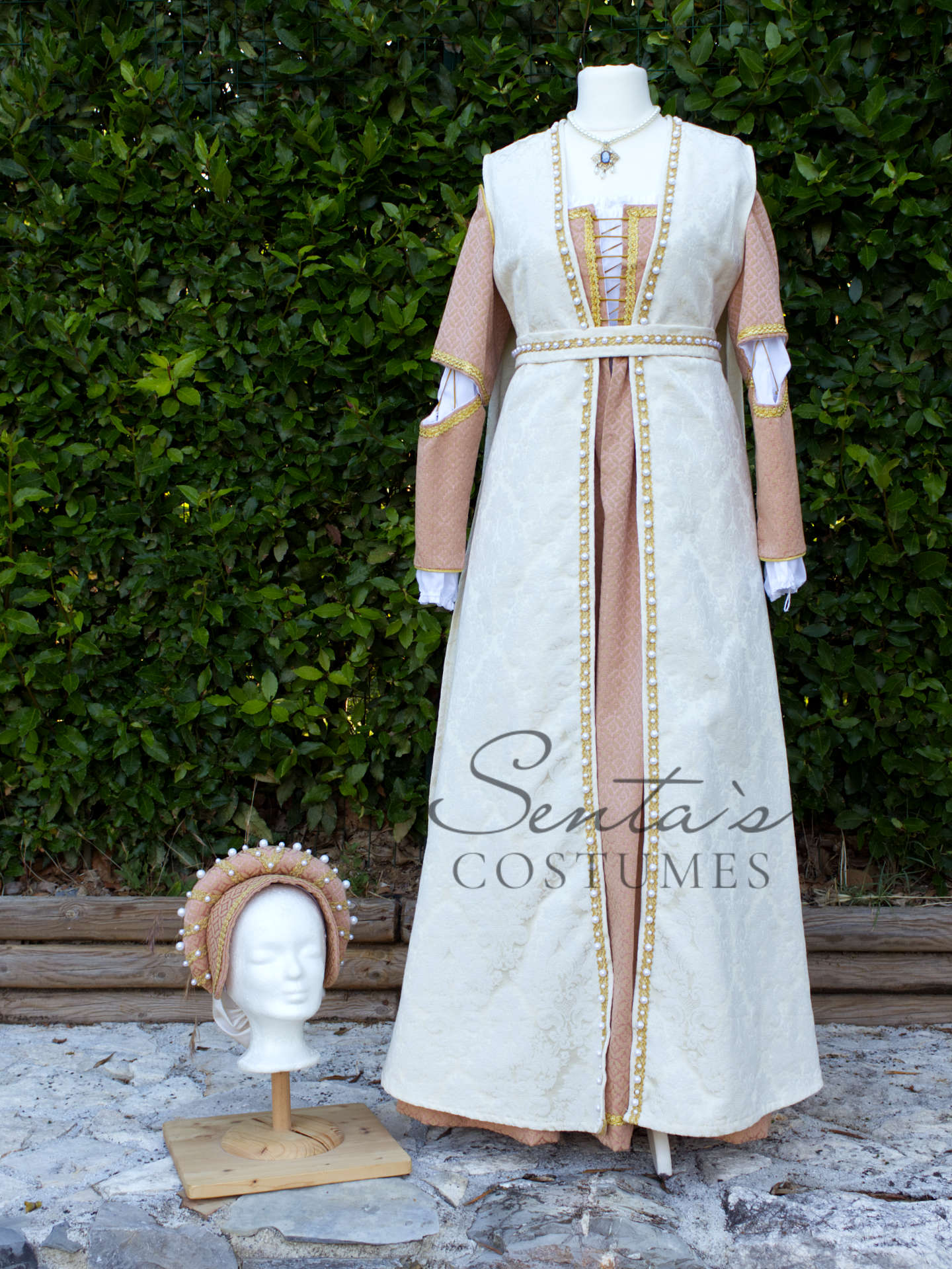 Pink Renaissance dress with white coat and hatpeace M L (EU) – handmade