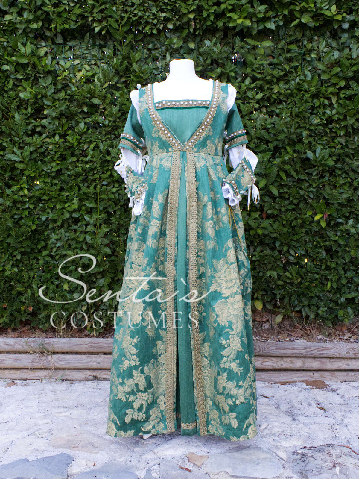 Green Renaissance dress 44-46 (EU) – handmade