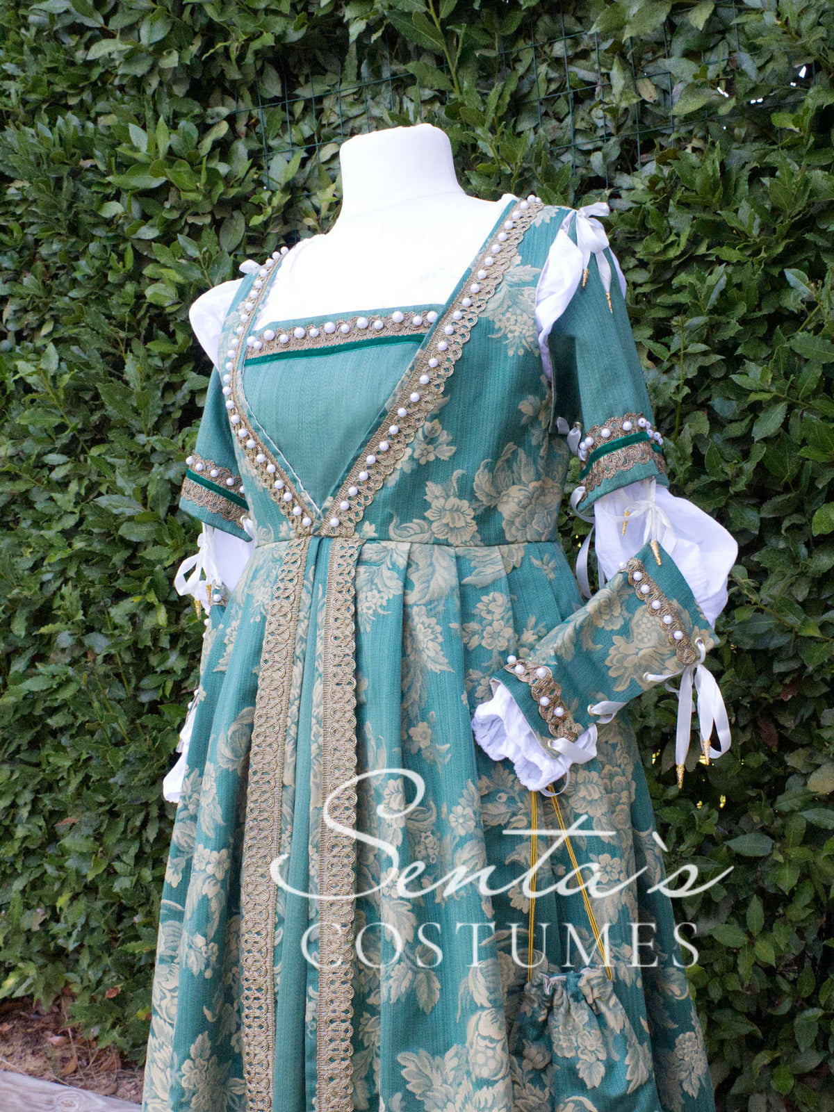 Green Renaissance dress 44-46 (EU) – handmade